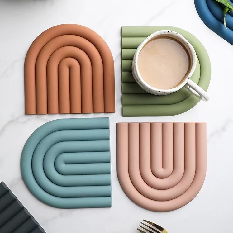 Kitchen Baking Pan Organizer - Rainbow Silicone Table Mat Coaster Multifunctional